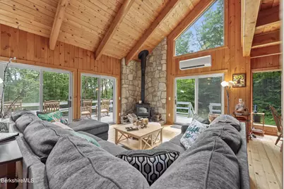 112 Silver St, Lanesborough, MA 01237 - Photo 8