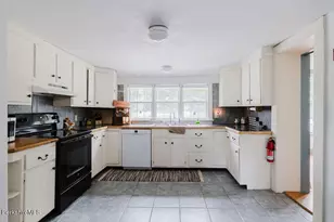 604 Sheffield Plain Rd, Sheffield, MA 01257 - Photo 10