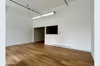 324 North St, Pittsfield, MA 01201 - Photo 6