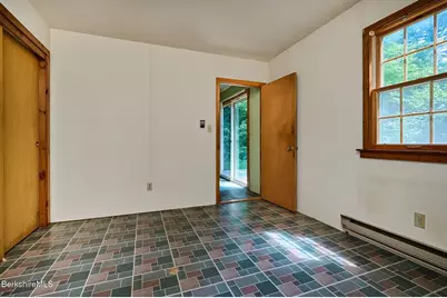 66 Reils Ln, Colrain, MA 01340 - Photo 10
