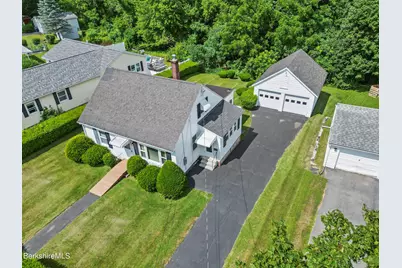 505 Barbour St, North Adams, MA 01247 - Photo 4