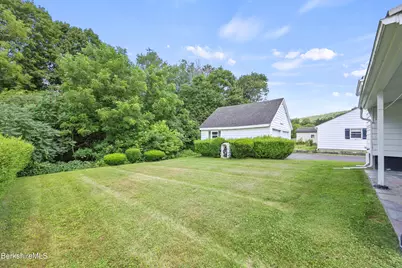 505 Barbour St, North Adams, MA 01247 - Photo 28