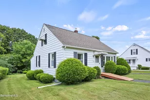 505 Barbour St, North Adams, MA 01247 - Photo 2