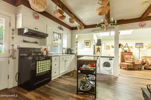 133 Pomeroy Ave, Pittsfield, MA 01201 - Photo 20