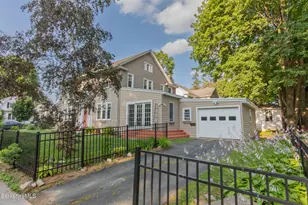 133 Pomeroy Ave, Pittsfield, MA 01201 - Photo 4