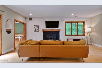 638 Fog Hill Rd, Austerlitz, NY 12017 - Photo 6