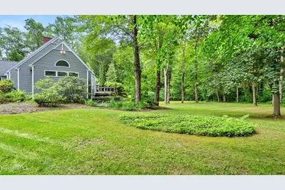 6 Muddy Brook Cir, Great Barrington, MA 01230 - Photo 18