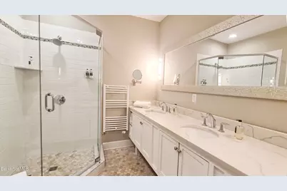 615 Laurel St, Lee, MA 01238 - Photo 16