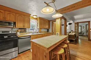 212 Highland St, Great Barrington, MA 01236 - Photo 16