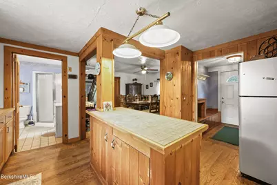 212 Highland St, Great Barrington, MA 01236 - Photo 14