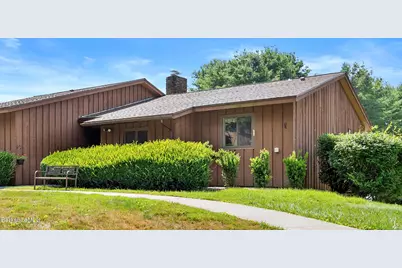 26 Churchill Crest, Pittsfield, MA 01201 - Photo 2