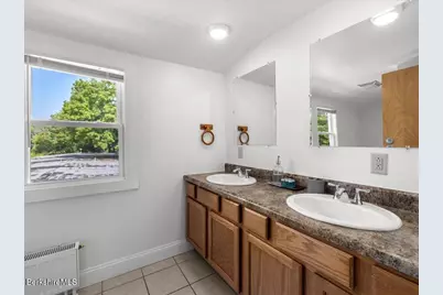 111 North St, Williamstown, MA 01267 - Photo 32