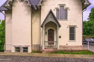 59 Allen St, Hudson, NY 12534 - Photo 2