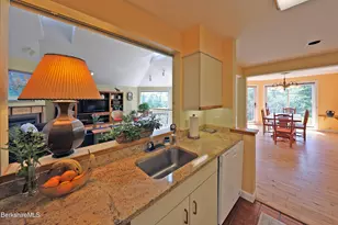 19 Hawthorne Rd, Stockbridge, MA 01262 - Photo 14