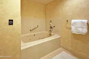 19 Hawthorne Rd, Stockbridge, MA 01262 - Photo 30