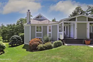 19 Hawthorne Rd, Stockbridge, MA 01262 - Photo 2