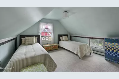 9 Castle Hill Rd, Stockbridge, MA 01262 - Photo 28