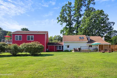 9 Castle Hill Rd, Stockbridge, MA 01262 - Photo 44