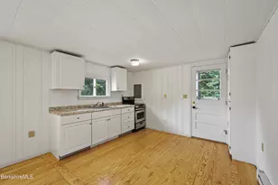 20 Pine Rd, Richmond, MA 01254 - Photo 16