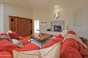 19 Hawthorne Rd, Stockbridge, MA 01262 - Photo 8