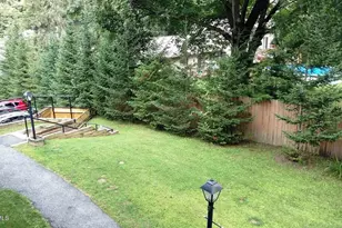 14 Highland Ave, Pittsfield, MA 01201 - Photo 6