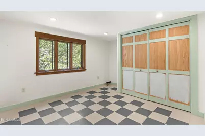 2 Lake Ave, Great Barrington, MA 01230 - Photo 10