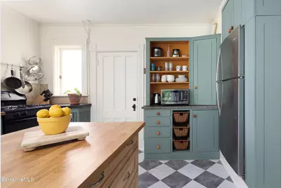 77 Grove St, Great Barrington, MA 01230 - Photo 14