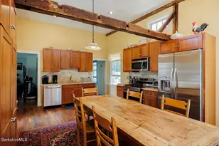 35 Mechanic St, Great Barrington, MA 01230 - Photo 4