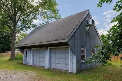 35 Mechanic St, Great Barrington, MA 01230 - Photo 36
