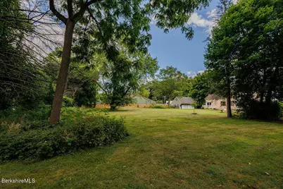 35 Mechanic St, Great Barrington, MA 01230 - Photo 30