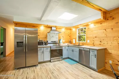 50 Beach Rd, Becket, MA 01223 - Photo 12