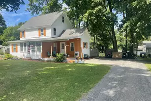 51 Foote Ave, Pittsfield, MA 01201 - Photo 2