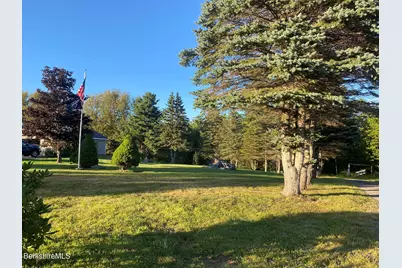 554 Main St, Becket, MA 01223 - Photo 28