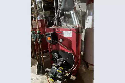 554 Main St, Becket, MA 01223 - Photo 22