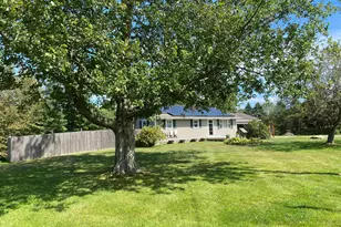 554 Main St, Becket, MA 01223 - Photo 8