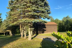 554 Main St, Becket, MA 01223 - Photo 26