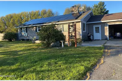 554 Main St, Becket, MA 01223 - Photo 4