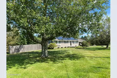 554 Main St, Becket, MA 01223 - Photo 2