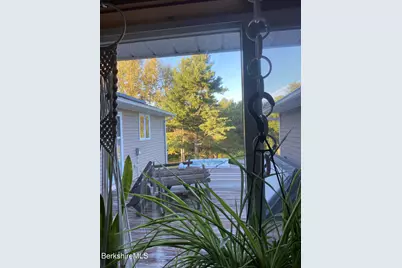 554 Main St, Becket, MA 01223 - Photo 14