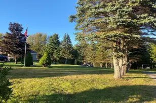 554 Main St, Becket, MA 01223 - Photo 24