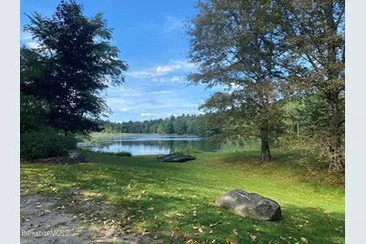 554 Main St, Becket, MA 01223 - Photo 32