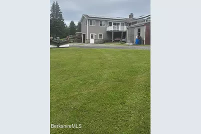 554 Main St, Becket, MA 01223 - Photo 6