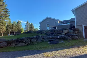 554 Main St, Becket, MA 01223 - Photo 8