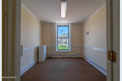 20 Bank Row, Pittsfield, MA 01201 - Photo 14