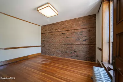 20 Bank Row, Pittsfield, MA 01201 - Photo 6