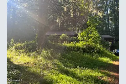 1089 Canaan Southfield Rd, New Marlboro, MA 01259 - Photo 2