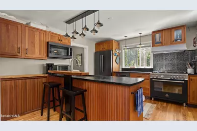 220 Kemble St, Lenox, MA 01240 - Photo 14