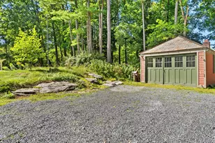 220 Kemble St, Lenox, MA 01240 - Photo 36