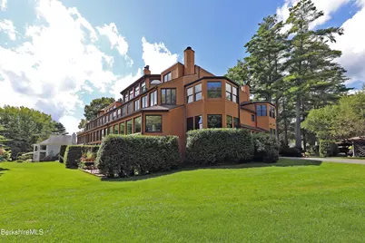 19 Hawthorne Rd #Carriage Barn E-2, Stockbridge, MA 01262 - Photo 4