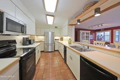 19 Hawthorne Rd #Carriage Barn E-2, Stockbridge, MA 01262 - Photo 14